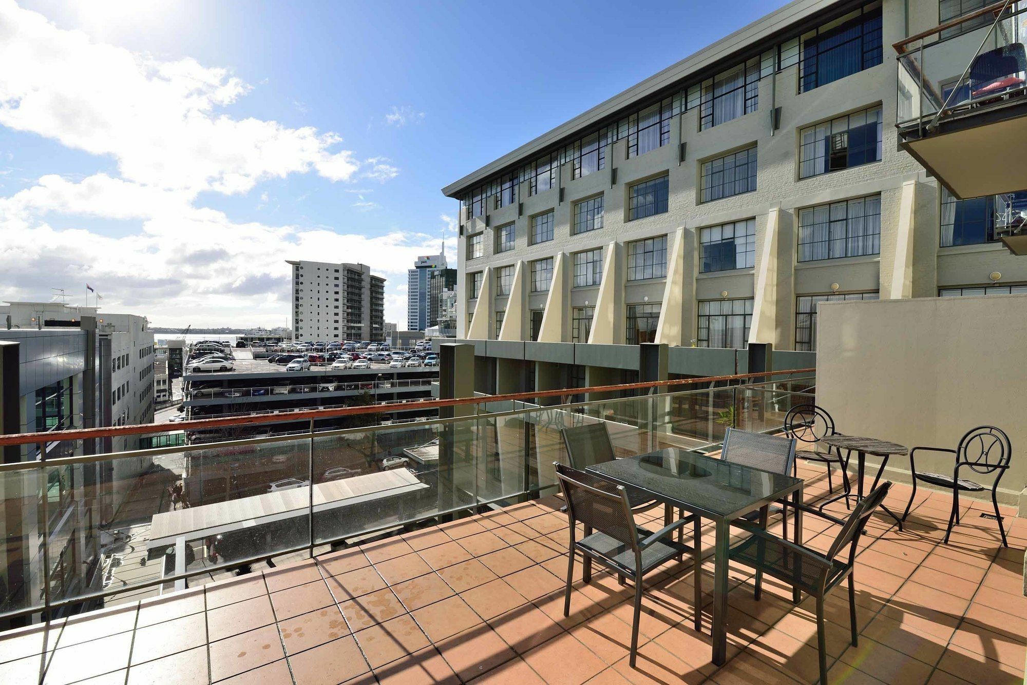 Furnished Apartment In Auckland Cbd Екстериор снимка